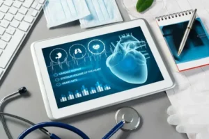 How can Odoo Healthcare Management System Improve Communication between Doctors, Nurses, and Patients in the UAE?